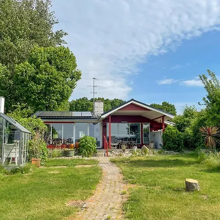 בית נופש In Haarby With House Sea View
